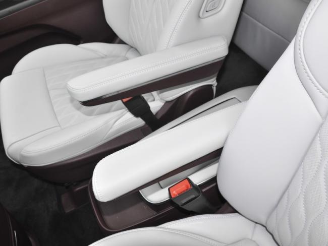 MPV New Car Price Gasoline Car Buick Gl8 (2023) Avenir 6-Seater Virtuous Version