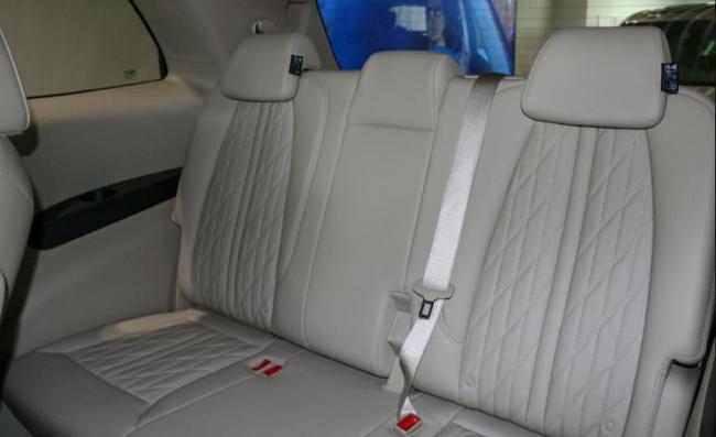 MPV New Car Price Gasoline Car Buick Gl8 (2023) Avenir 7-Seater PRO Version