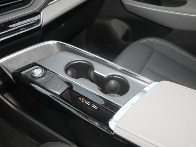 New Car Electric Car Electric Vehicle EV Buick E5 Zhixiang Standard