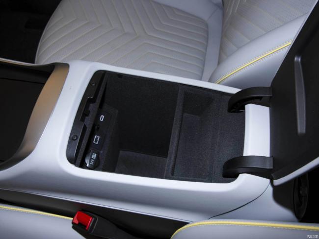 SUV New Car Electric Car Electric Vehicle EV Avatr 11 2023 Harmony 116 Rr