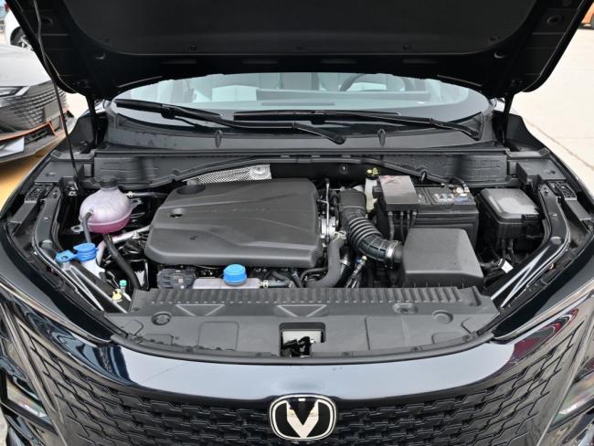 Changan Uni-T Gasoline 2023 1.5t Noble Type New Car