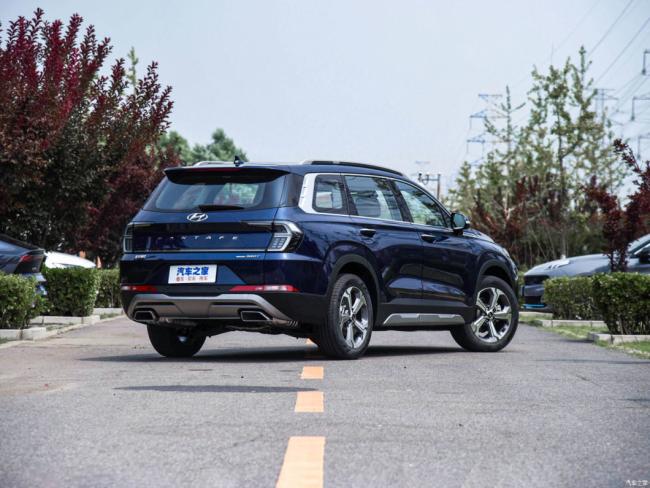 China Car Beijing Hyundai Shengda SUV 2023 Traveler 380t 4WD Flagship Version