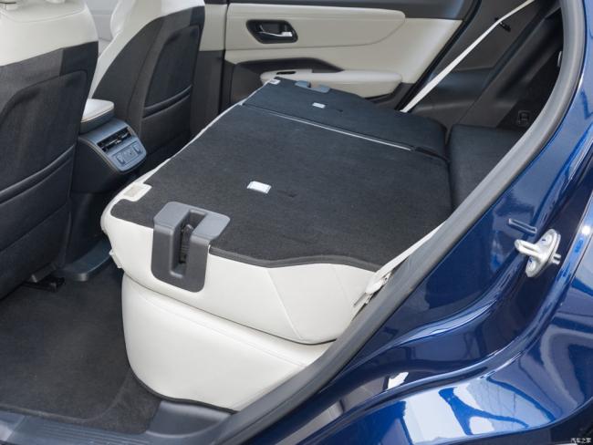 SUV New Car Electric Car Electric Vehicle EV Nissan Ariya (2022) 2WD Long-Range Full Version