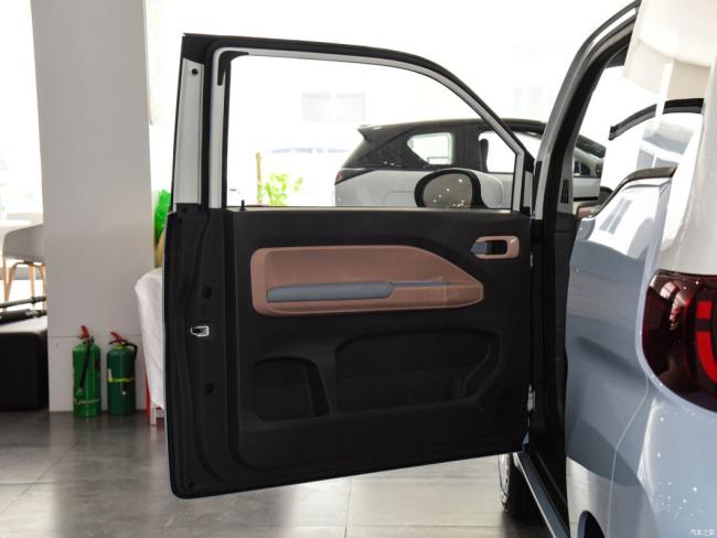 New Car Electric Car Electric Vehicle EV Minicar Cheap Chery New Energy QQ-Ice Cream 2024 120km Cone