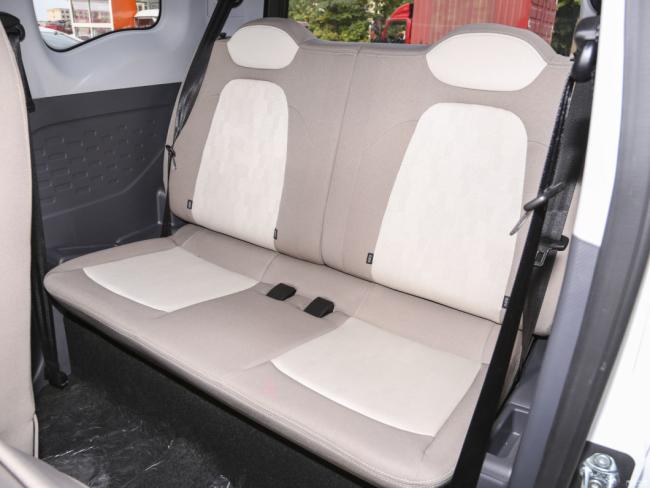 New Car Electric Car Electric Vehicle EV Minicar Cheap Chery New Energy QQ-Ice Cream 2024 170km Milkshake