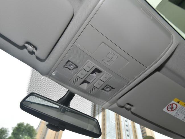 New Car Price Gasoline Car VW Volkswagen Tiguan L (2023) Redesigned 330tsi 2WD Zhixiang Version