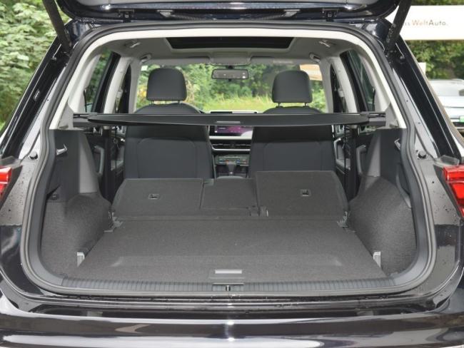 New Car Price Gasoline Car VW Volkswagen Tiguan L (2023) Redesigned 330tsi 2WD Zhixiang Version