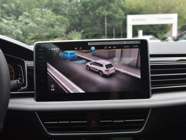 New Car Price Gasoline Car VW Volkswagen Tiguan L (2023) Redesigned 330tsi 2WD Zhixiang Version