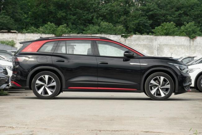Volkswagen ID. 6 X 2023 Pure Long-Range Edition