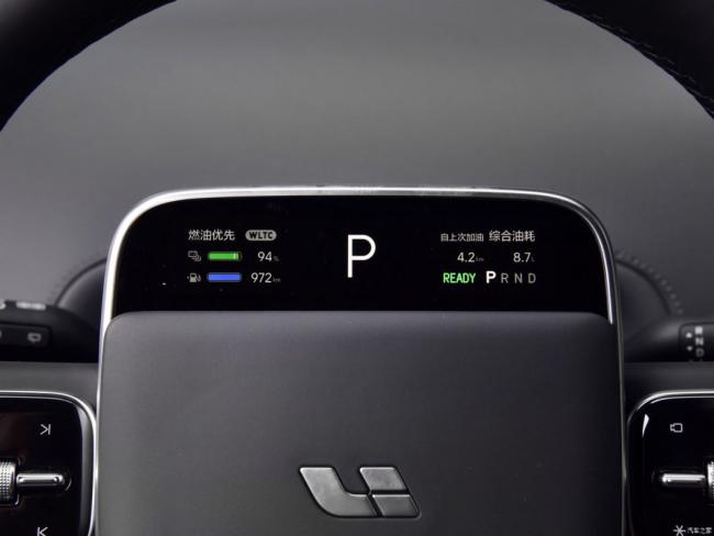 2024 Li/Lixiang L6 Max Electric Car Hybrid/Range Extended Car New Energy Car for Sale Brand New