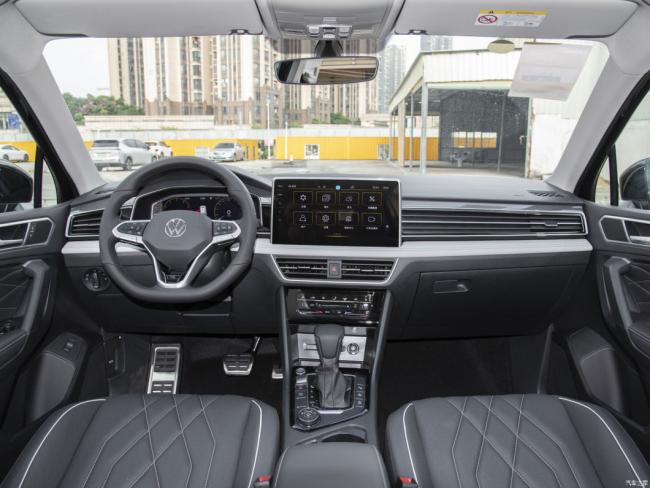 New Car Price Gasoline Car SUV VW Volkswagen Tiguan L 2024 380tsi 4WD R-Line 7 Seat