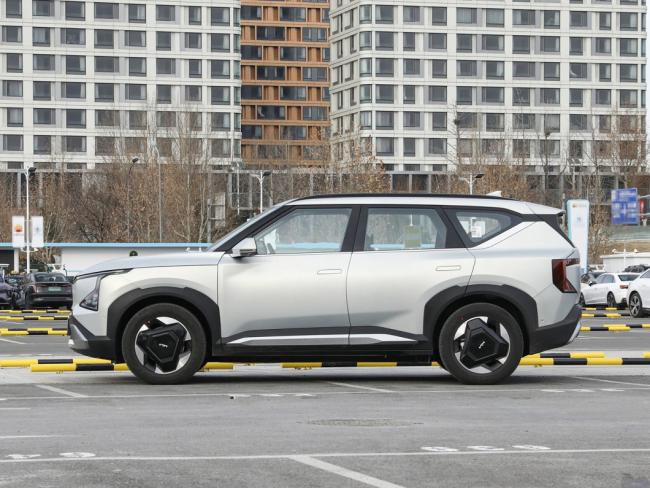 New Energy Vehicle 2024 KIA EV5 Pure Electric Car 530 Light Air Land SUV New/Used EV