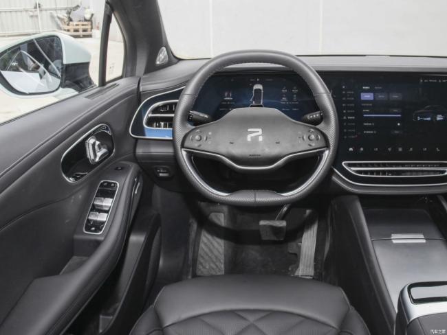 New Car Electric Car Electric Vehicle EV Rising Auto R7 (2023) Long-Range Screen Master PRO