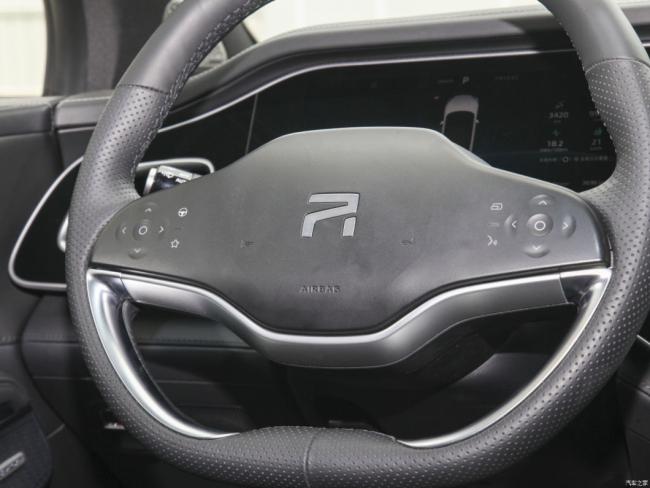 New Car Electric Car Electric Vehicle EV Rising Auto R7 (2023) Long-Range Screen Master PRO