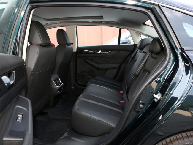 New Car Price Gasoline Car Aeolus Yixuan Max (2024) 1.5L Luxury Version