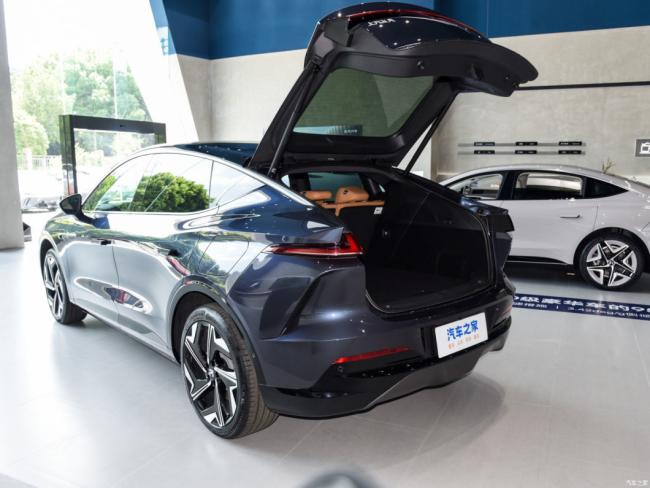 New Car Electric Car Electric Vehicle EV Rising Auto R7 (2023) Rwd Screen Master PRO