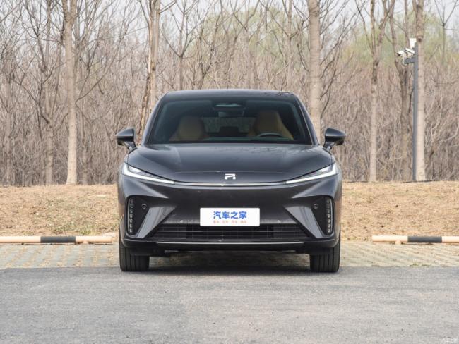 New Car Electric Car Electric Vehicle EV Rising Auto R7 (2023) Performance Screen Master PRO