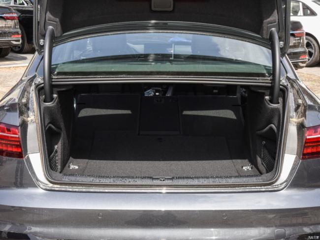 New Gasoline Car Luxury Car Audi A4l (2023) 40tfsi Bang&Olufsen Starry Night Version