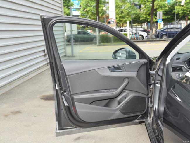 New Gasoline Car Luxury Car Audi A4l (2023) 40tfsi Fashion Elegant Version