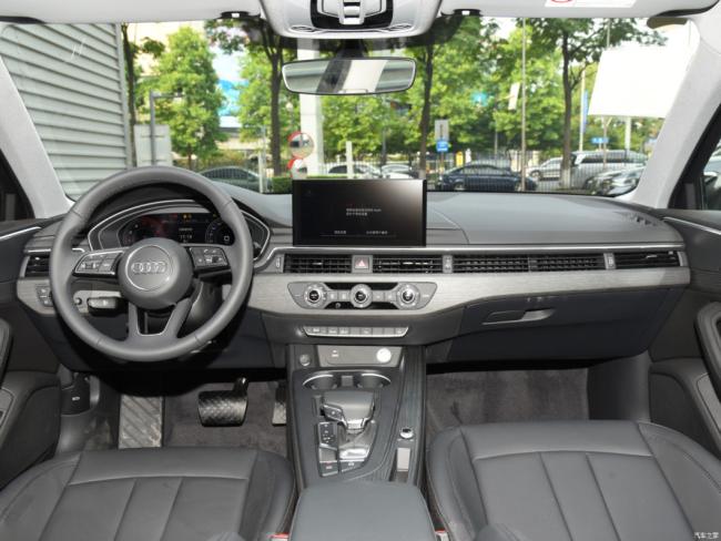New Gasoline Car Luxury Car Audi A4l (2023) 40tfsi Fashion Elegant Version