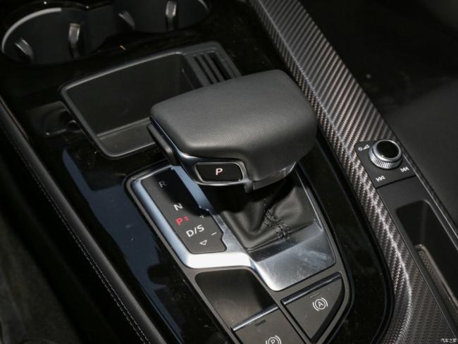 New Gasoline Car Luxury Car Audi A4l (2023) 40tfsi Quattro Luxury Dynamic Version