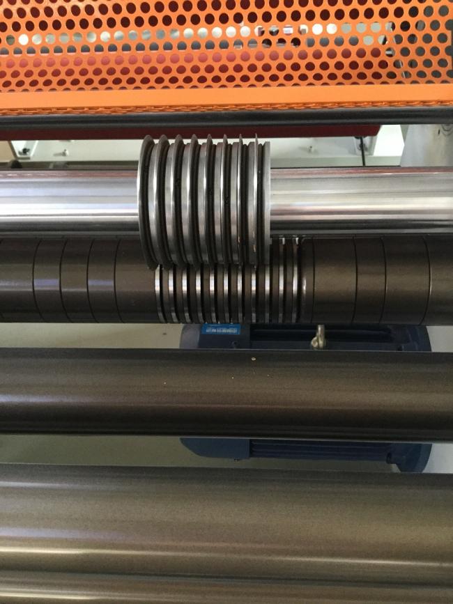 Adhesive Tape Film Slitting and Rewinding Machine for Paper and Fabric