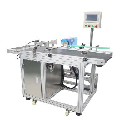 China Customize Non Touch Flat Surface Labeling Machine for Pouches Closure Coffee Package Bags for sale