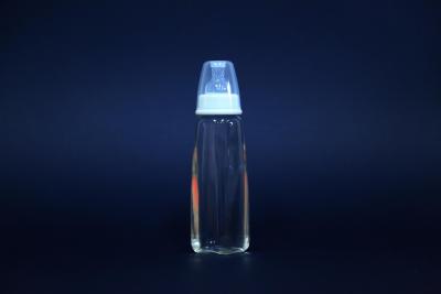 China Botellas de alimentación recién nacidas de cristal amistosas de los alimentos para niños de Eco BPA libres en venta