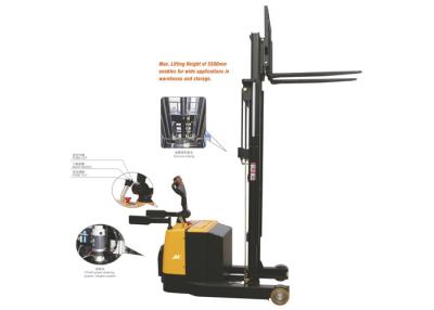 China Electric Driving Stacker Forklift Truck Lifting Height 5500mm Low Vibration for sale