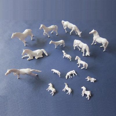 China animais unpainted do cavalo-modelo do 1:150, cavalos brancos, material modelo architectual, HO figura à venda