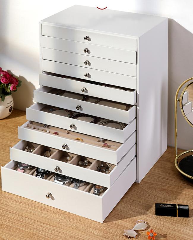 Jewelry organizer interior compartments