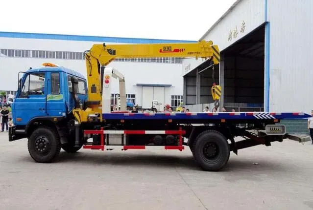 Dongfeng Recovery Towing Trucks Road Accident Rescue Truck with 8t Crane 360degree Rotation Wrecker Tow Truck