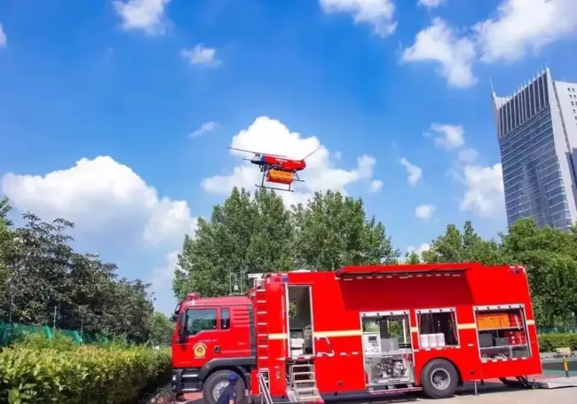 Iisuzu Hino HOWO Uav Drone Emergency Support Vehicle Fixed Wing Uav Transportation Truck
