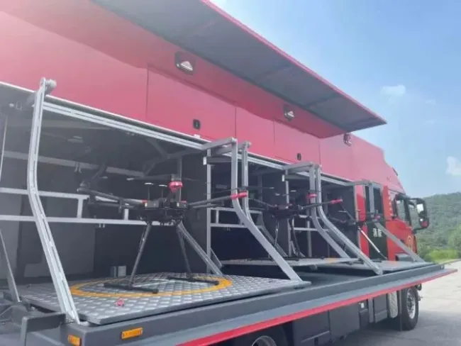 Iisuzu Hino HOWO Uav Drone Emergency Support Vehicle Fixed Wing Uav Transportation Truck