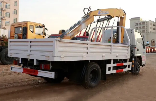 Jmc/JAC 2ton 3tons Mini Truck Crane with Knuckle Folding Arm Crane