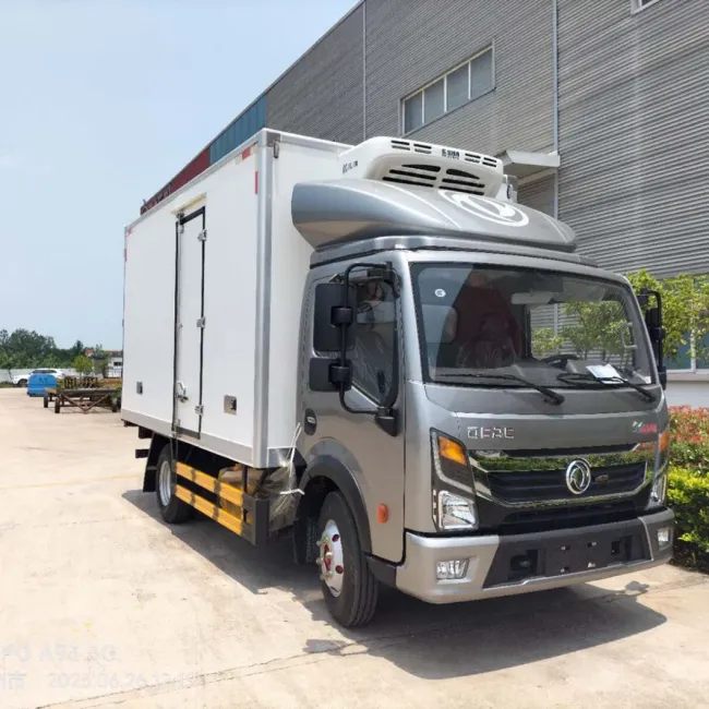 Dongfeng 6X4 Tractor with 40ton-50ton Transport Freezer Trailer Refrigerator Container Semi Trailer