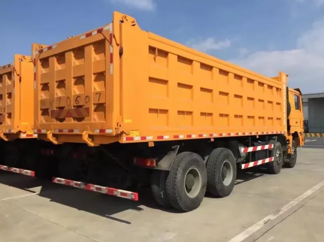 Factory Price Shacman Tipper Truck X3000 12-Wheel Hyva Oil Cylinder Dumper Body 40t 50t Dump Truck