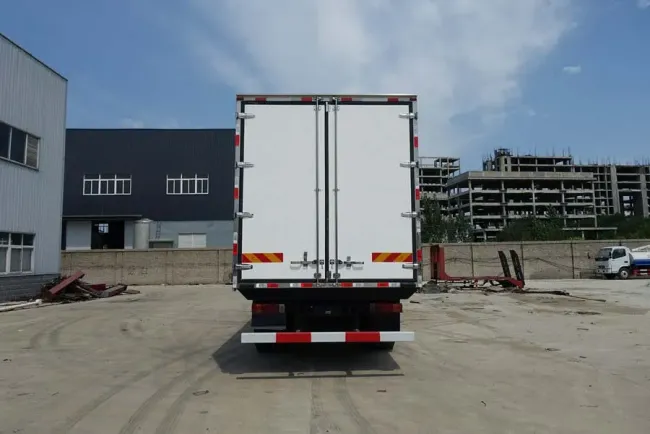 Hot Sale FAW 10t-15t 7.5meters Freezer Transport Refrigerated Refrigerator Van Truck