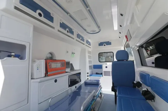 Ford 2.0t Diesel Ambulance Hospital Ambulance