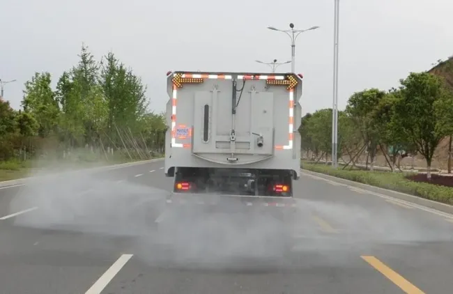 Brand New Parking Lot Four Brush Broom Road Sweeper Dongfeng 12cbm Sweeper Self-Sweeper