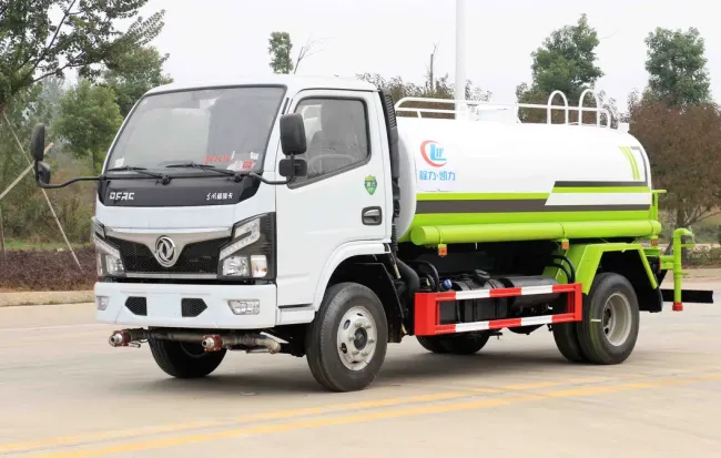 Dongfeng DFAC Engine 4000 /10000liters Water Sprinkler Tanker Truck for Washing Road and Street