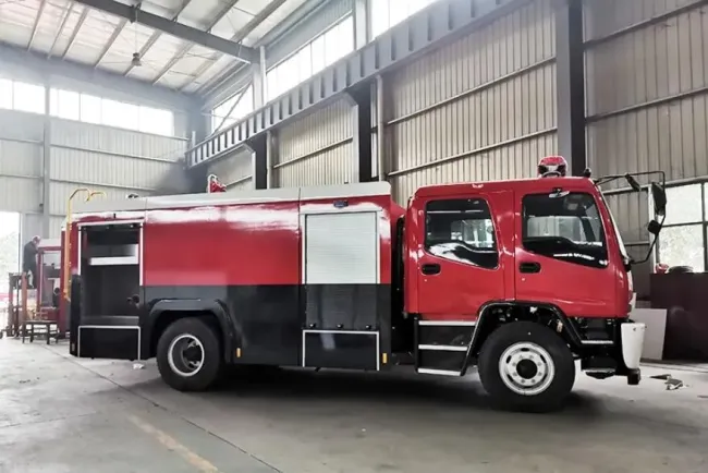 1suzu 4X2 4000L Fire Fighting Truck Firefighting Truck Fire and Rescue Truck