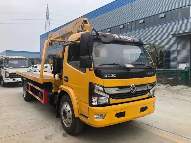 5 Tons Flatbed Truck Mounted Crane Dongfeng Cargo Crane Hydraulic Telescopic Boom