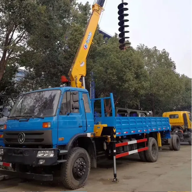 HOWO/1suzu 6tons Telescopic Boom Truck Mounted Crane Construction Crane Truck