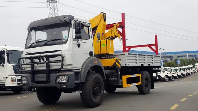 Dongfeng 8-12t Heavy Duty Truck Mounted Crane Factory Price for Sale