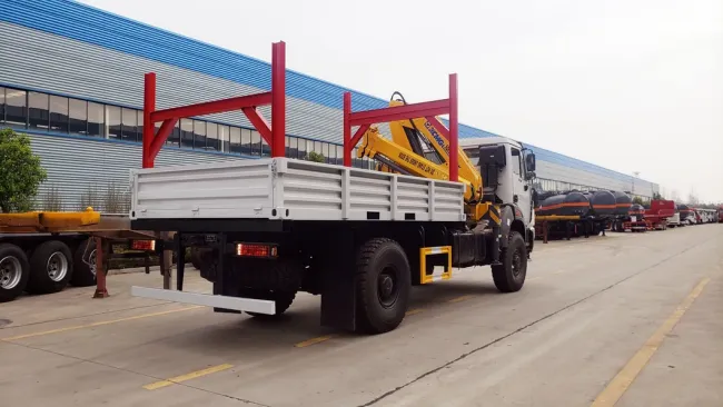 Dongfeng 8-12t Heavy Duty Truck Mounted Crane Factory Price for Sale