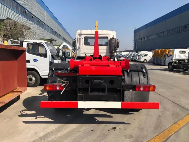 8-10 Cubic Meters Hook Swing Arm Garbage Truck