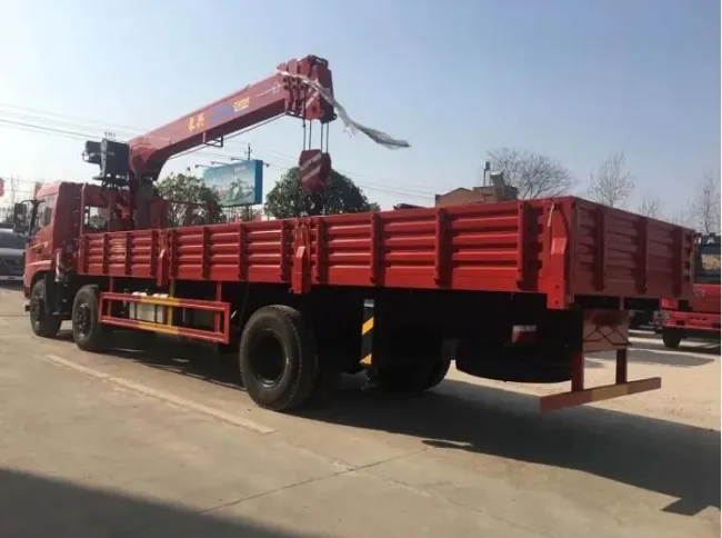 Factory Price China Dongfeng/HOWO/Foton/Lsuzu/FAW 6.3ton Truck with Crane