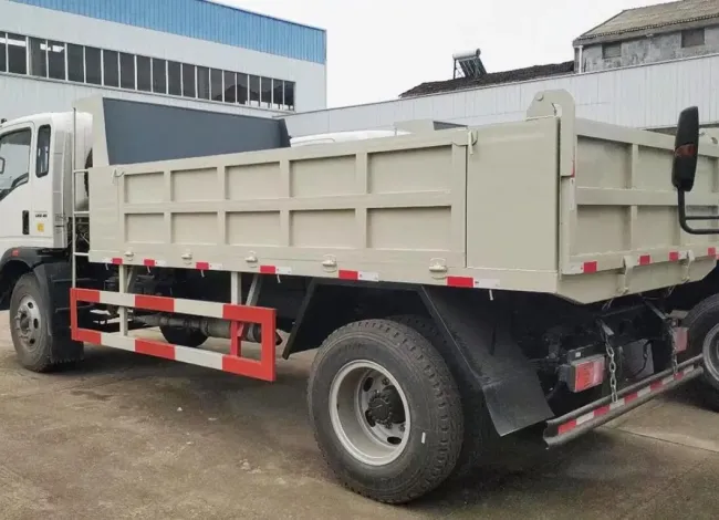 Sinotruck HOWO Light Duty 4X2 Tipper / Dumper / Dump Truck 130HP Non Mini FAW Beiben Foton Pick up Cargo Truck