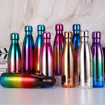 Chine Moins de MOQ à vendre 500ml couleur d'or UV en acier inoxydable de vide thermos tasse en stock à vendre